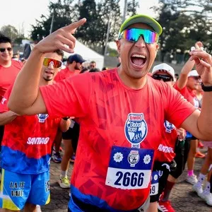Atletas destacados durante la premiación de la Bimbo Global Race