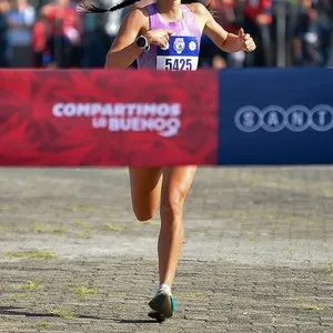 Corredores disfrutando la jornada deportiva de la Bimbo Global Race