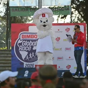 Animación para los participantes de la Bimbo Global Race