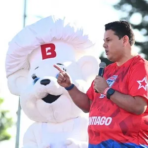 Actividades en la tarima de la Bimbo Global Race 2026