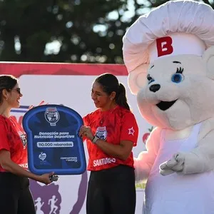 Familias disfrutando la experiencia Bimbo Global Race