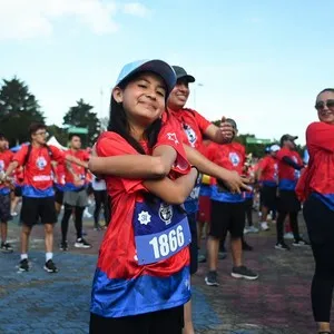 Familias disfrutando las actividades de la Bimbo Global Race