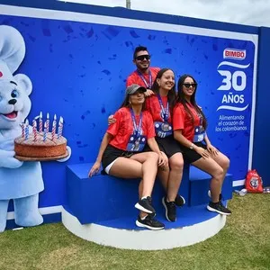 Corredores disfrutando la experiencia de Bimbo en la carrera