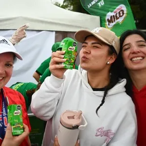Participantes reunidos en el espacio de Milo