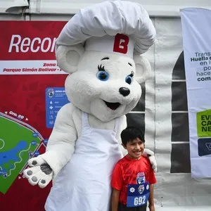 Familias reunidas para disfrutar la Bimbo Global Race 2026