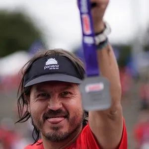 Corredores en la salida de Bimbo Global Race 2026