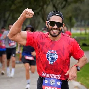 Corredores disfrutando el recorrido Bimbo Global Race 2026