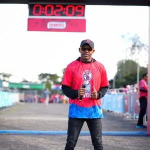 Llegada de participantes en Bimbo Global Race 2026