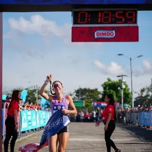 Participantes después de completar Bimbo Global Race 2026