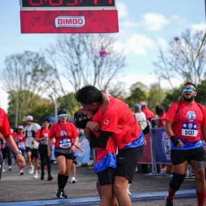 Ambiente deportivo en Bimbo Global Race 2026