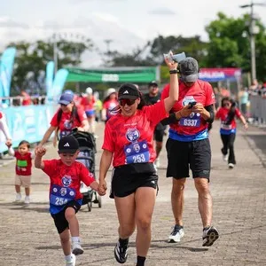 Participantes viviendo la experiencia Bimbo Global Race 2026