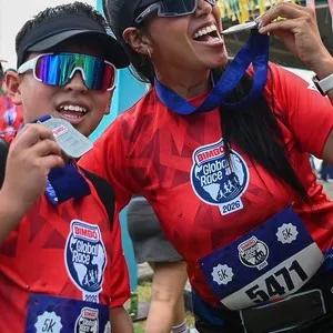 Sonrisas de los participantes Bimbo Global Race 2026