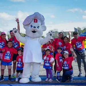 Participantes de diferentes edades Bimbo Global Race 2026