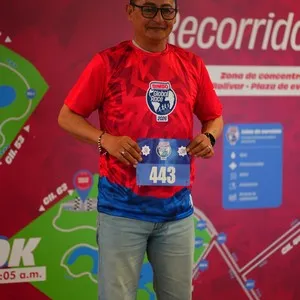 Atletas preparándose para correr en la Bimbo Global Race en la Bimbo Global Race 2026