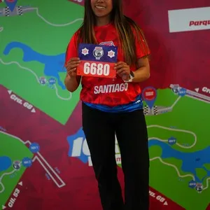 Runners preparándose para la Bimbo Global Race 2026