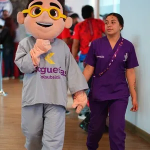 Corredores de la Bimbo Global Race disfrutando la experiencia previa a la carrera en la Bimbo Global Race 2026