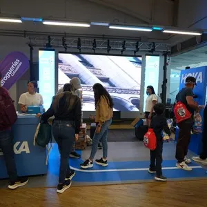 Atletas participantes preparándose para correr en la Bimbo Global Race en la Bimbo Global Race 2026