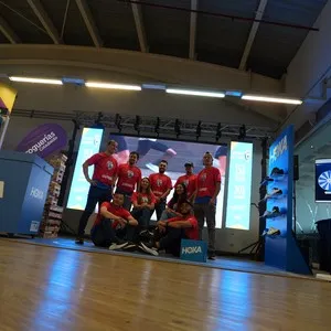 Personas preparándose para vivir la Bimbo Global Race