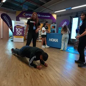 Participantes disfrutando la previa de la Bimbo Global Race